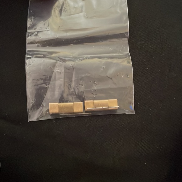 Gold Michael Kors watch with blue face and date - Picture 3 of 4